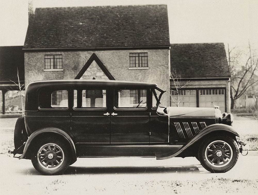 Factory Photograph Ref. # 23131 antique car 1930 Auburn 125 Sport Sedan