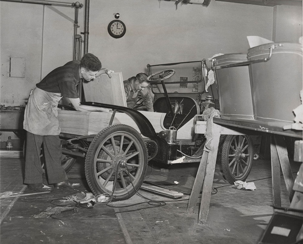 Recreate Auto Race-1910