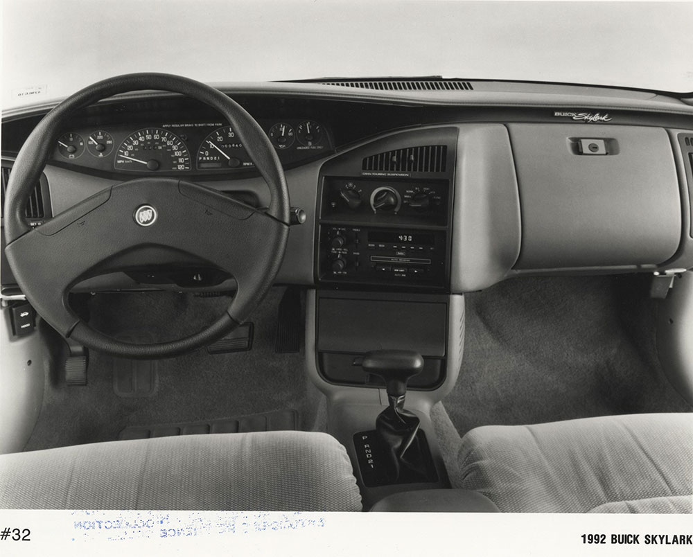 1992 Buick Skylark dashboard