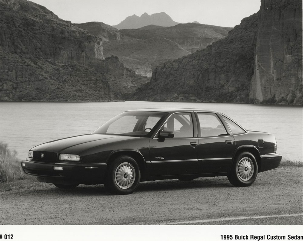 1995 Buick Regal Custom Sedan