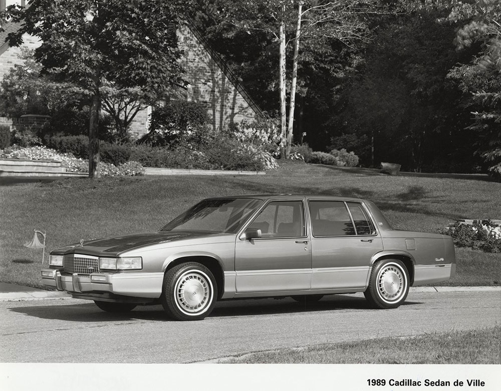 1989 Cadillac Sedan de Ville