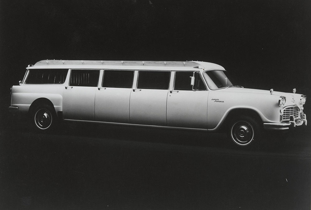 Checker - 1969 Aerobus  8-door, 12 passenger Limousine