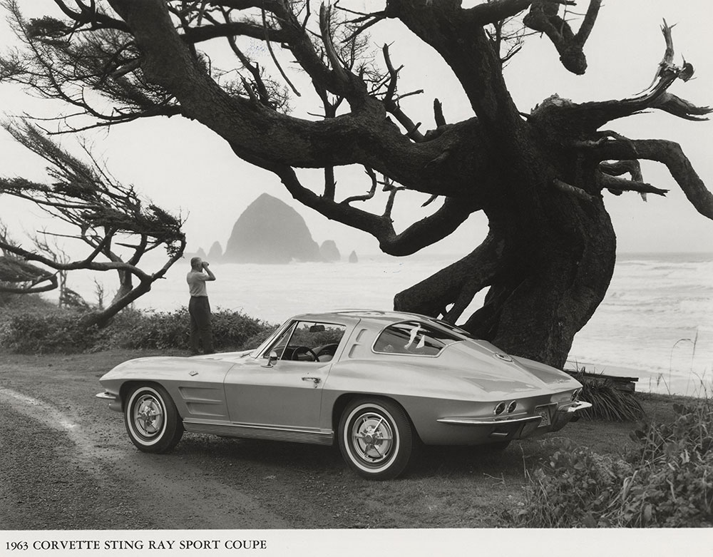 Chevrolet - 1963 - Corvette Sting Ray Sport Coupe