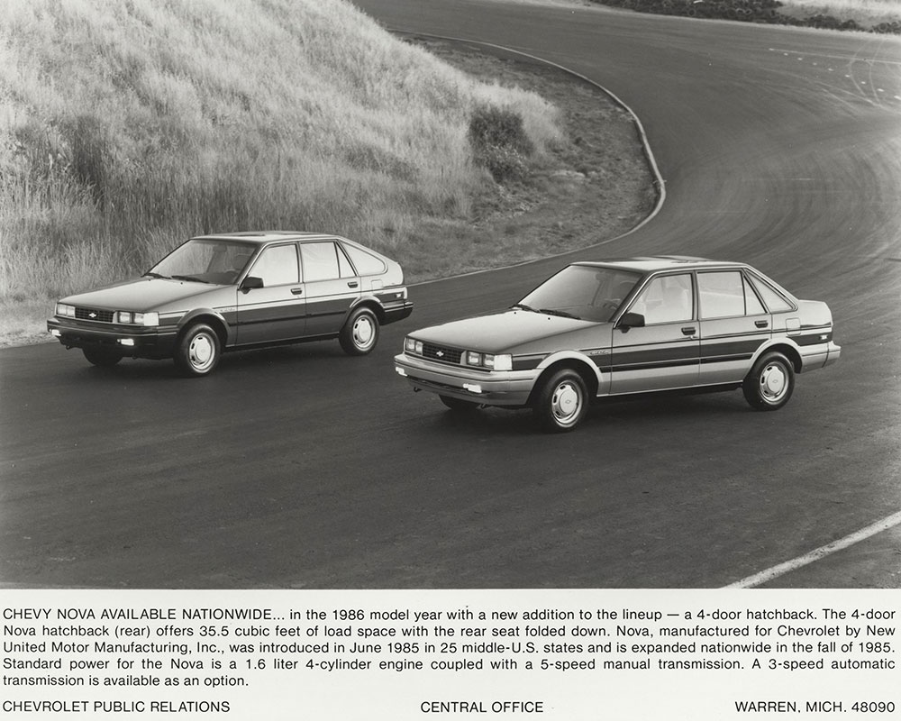 Chevrolet - 1986 - Nova 4-door hatchback at back, 4-door sedan in front
