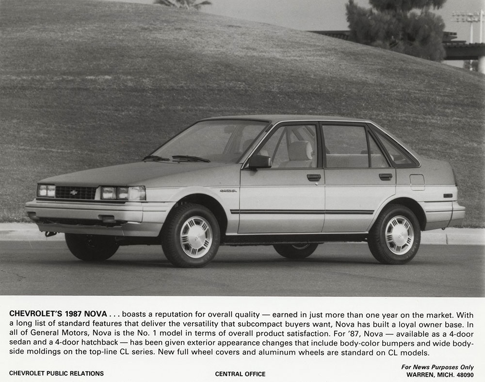 Chevrolet - 1987 - Nova 4-door sedan