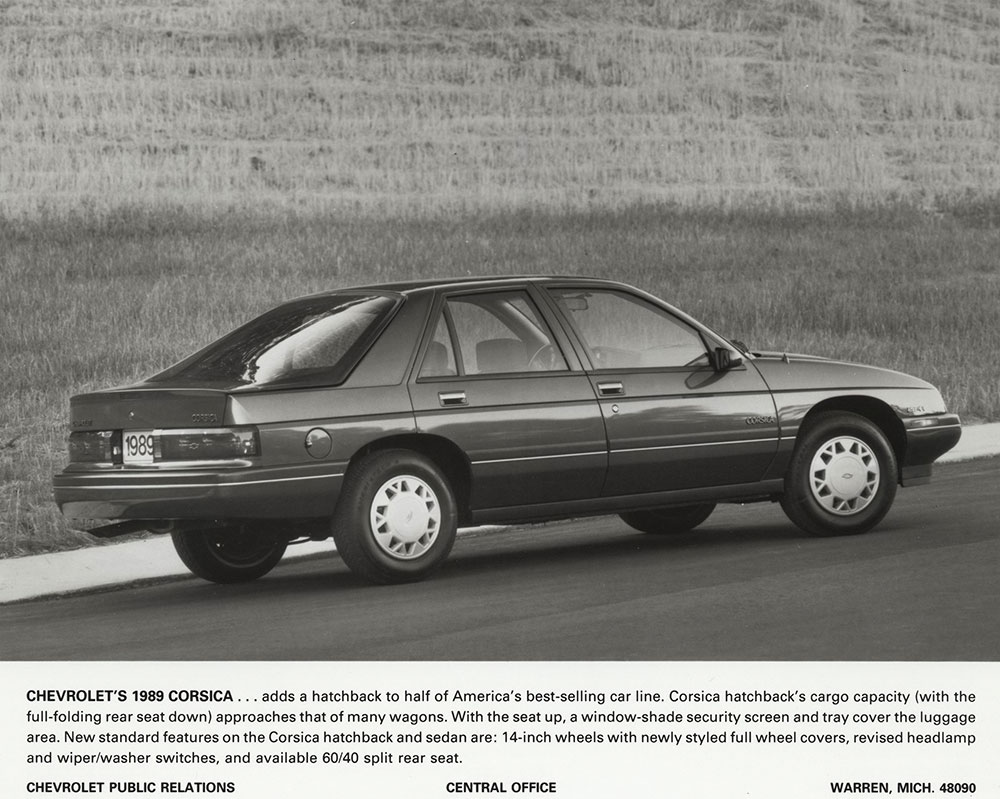 Chevrolet - 1989 - Corsica 4-door hatchback