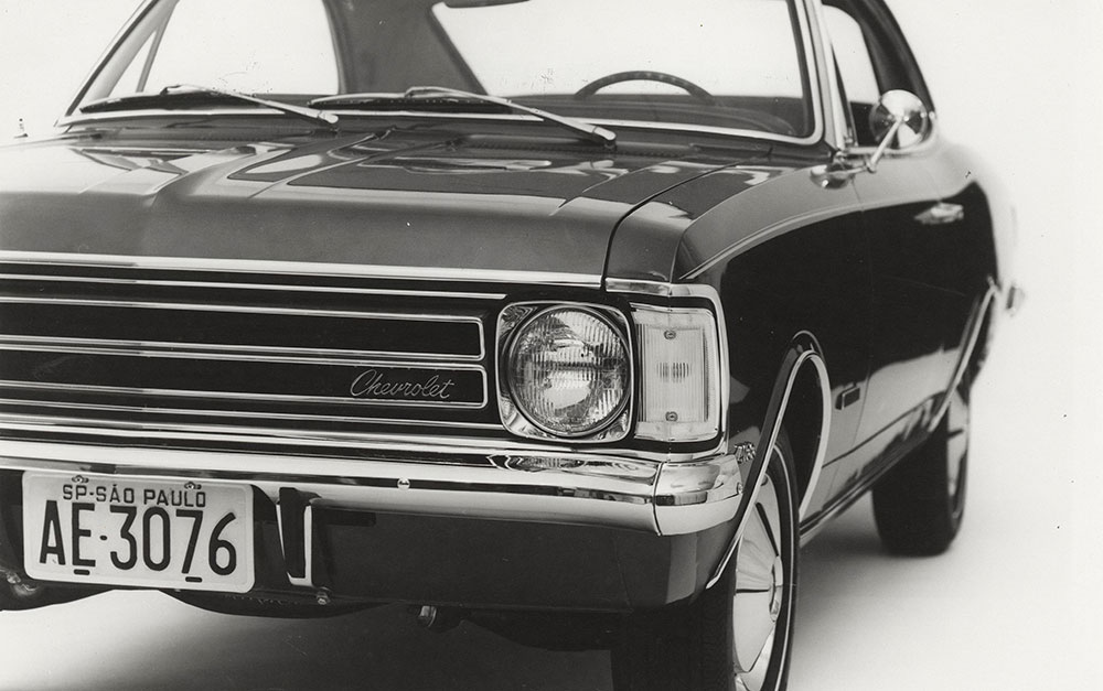 Chevrolet - 1973 - Opala Gran Luxo (made in Brazil) front three quarter view