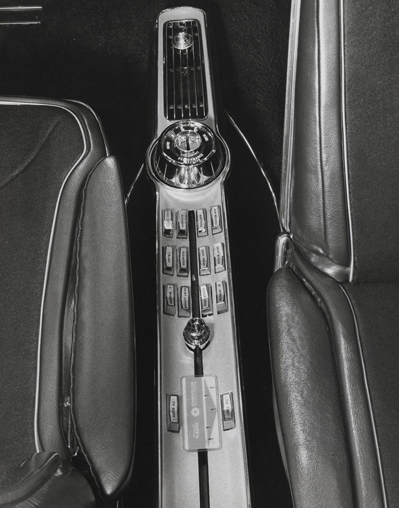 Chrysler 300-X Experimental Car: interior