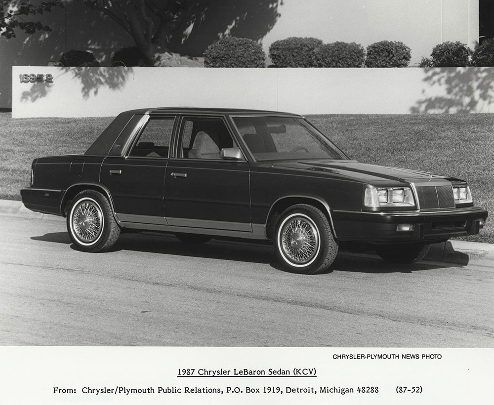 1987 Chrysler LeBaron Sedan (KCV)