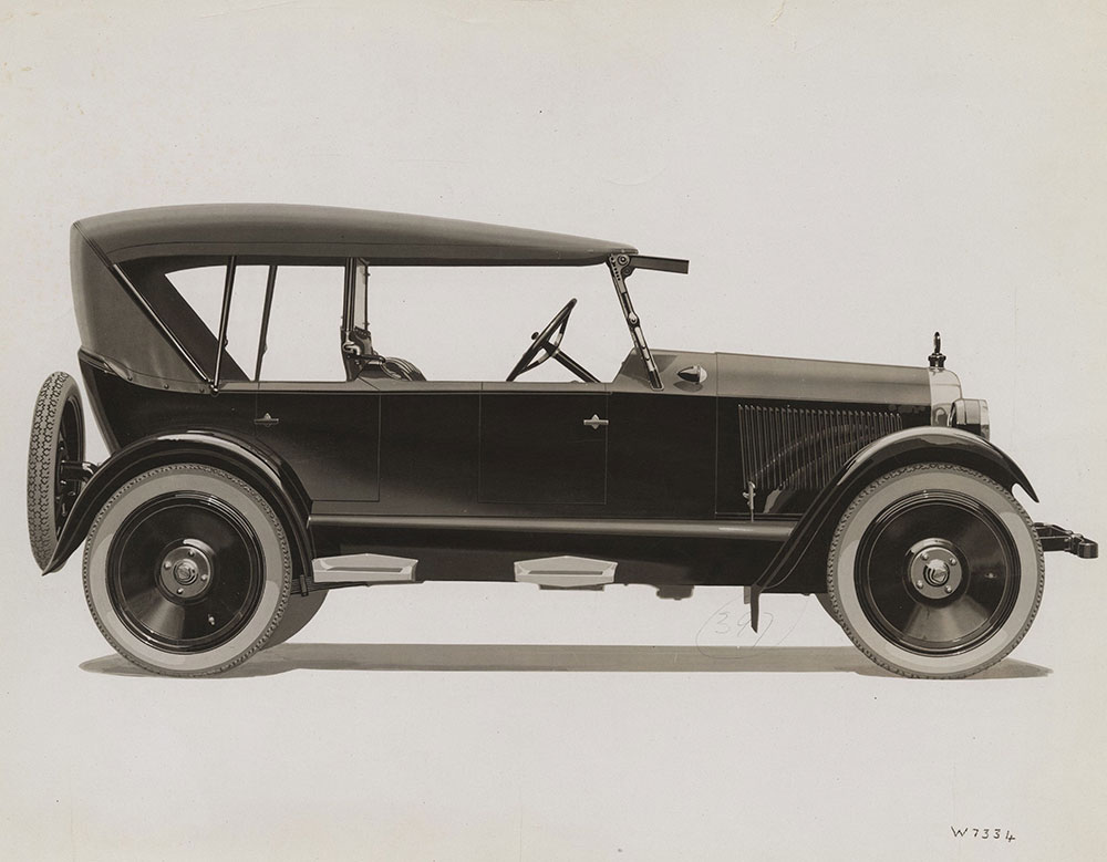 Columbia Six Touring - 1922   $985 Model