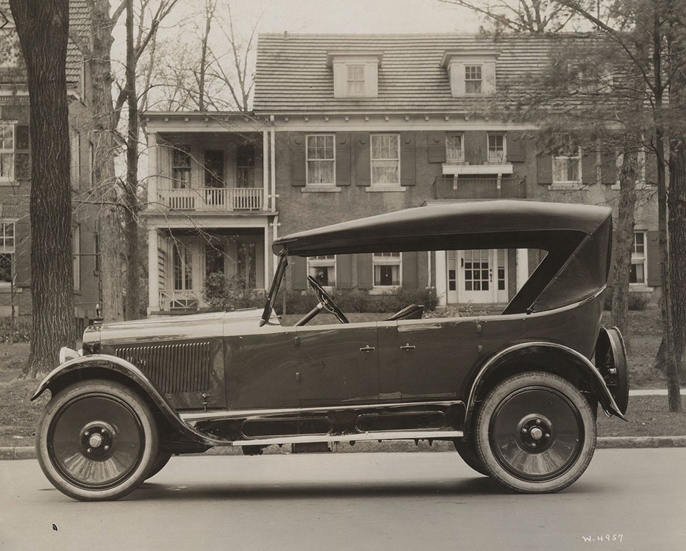 Columbia De Luxe Touring $1475 - 1922