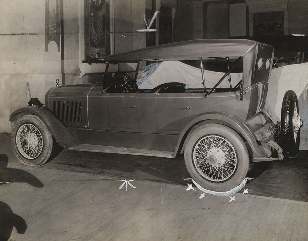 Cole Touring Car - 1918