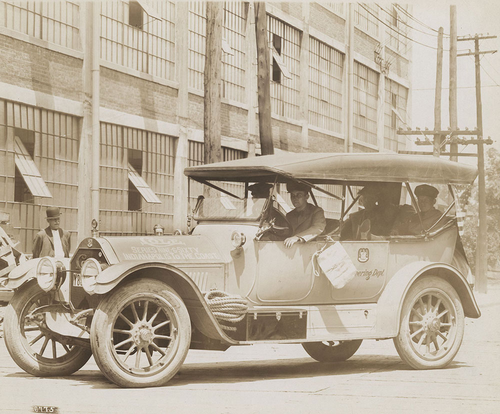 Cole 6-60 Touring Sedan 1915