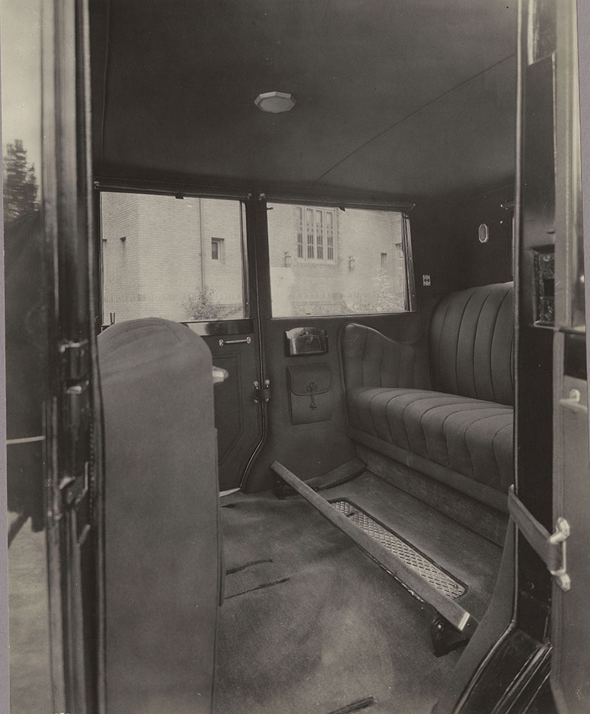 Cole, interior of rear compartment - 1923