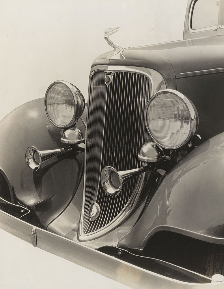 Vee-front Continental De Luxe Ace- 1933