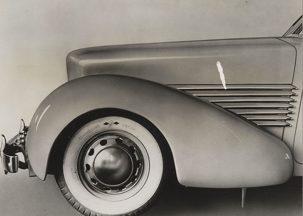 Cord, front fender - 1936