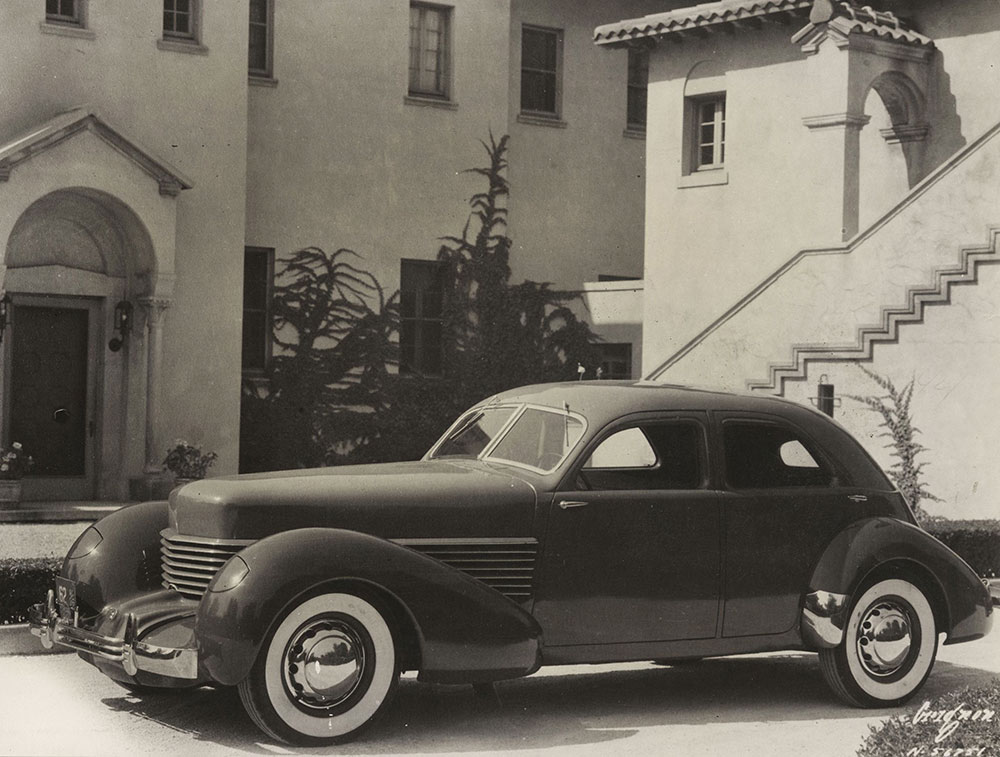 Cord 812 four-door - 1937