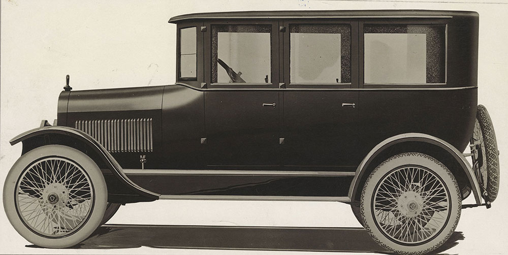 Crow- Elkhart Sedan- 1920