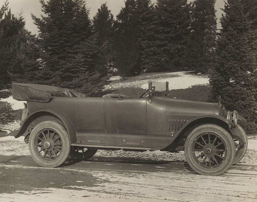 The Cunningham Car, Style No. 1A, Model V, 1916. Touring