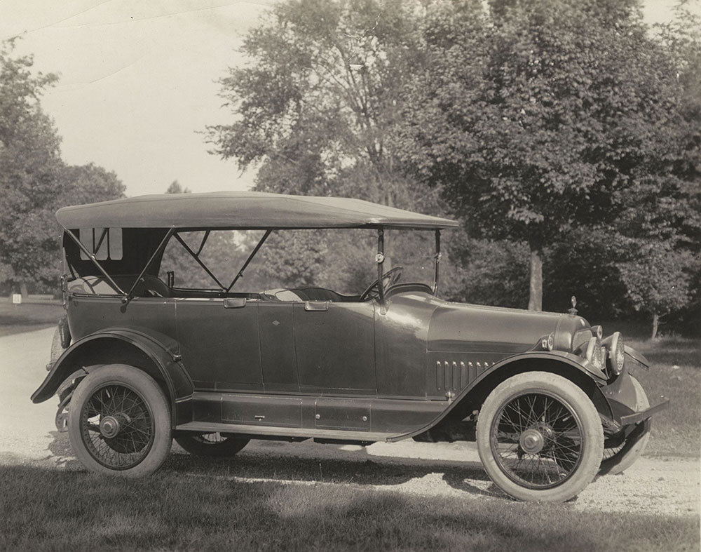 The Cunningham Car, Style No. 13A, Model V, 1917. Touring