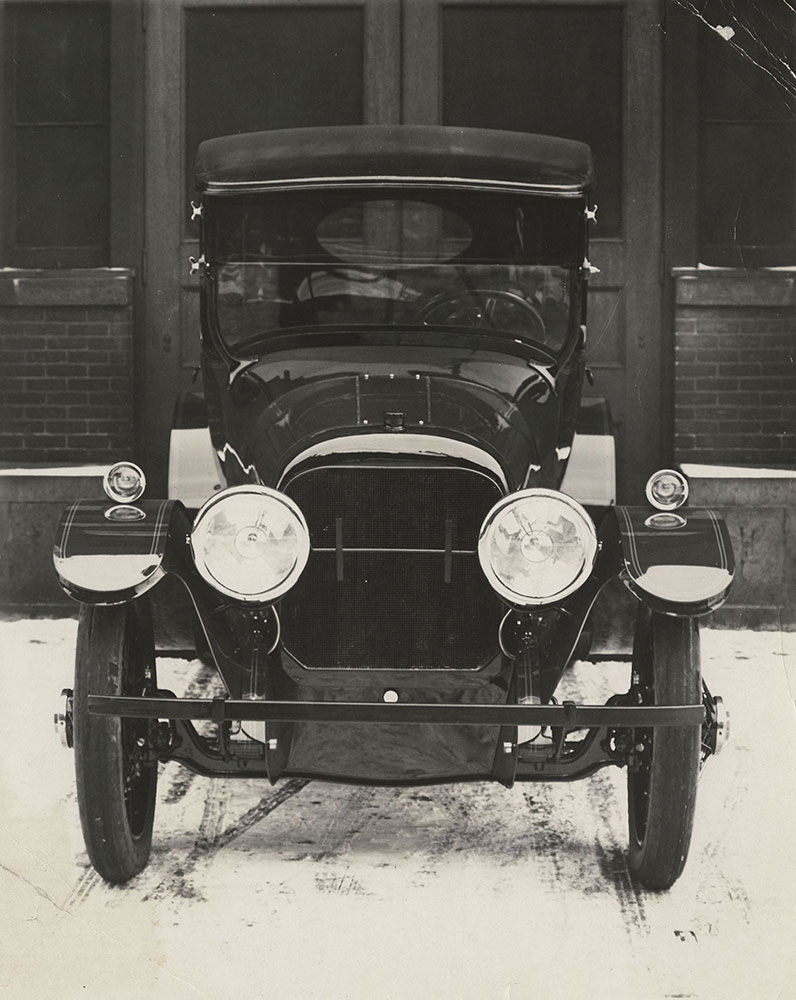 The Cunningham Car, Style No. 22A, Model V, 1917. Front view