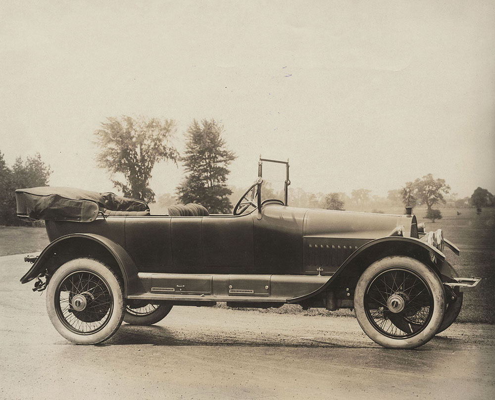 The Cunningham Car, Style No. 1022, Model S, 1914-1915. Touring Car