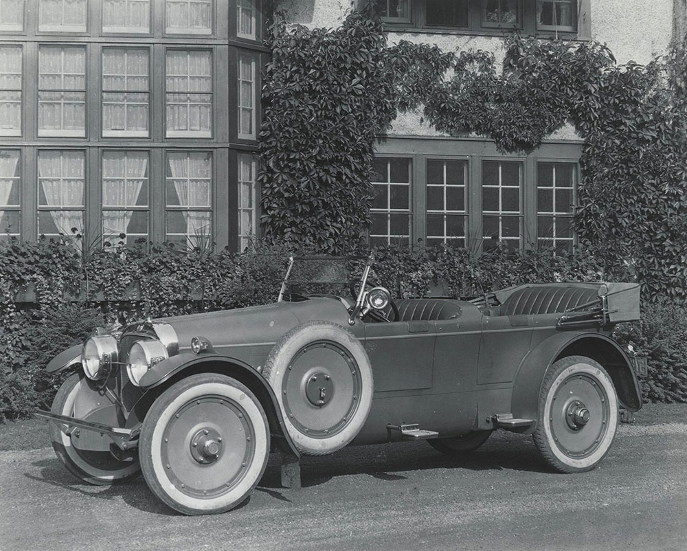 The Cunningham Car. Model V Touring car