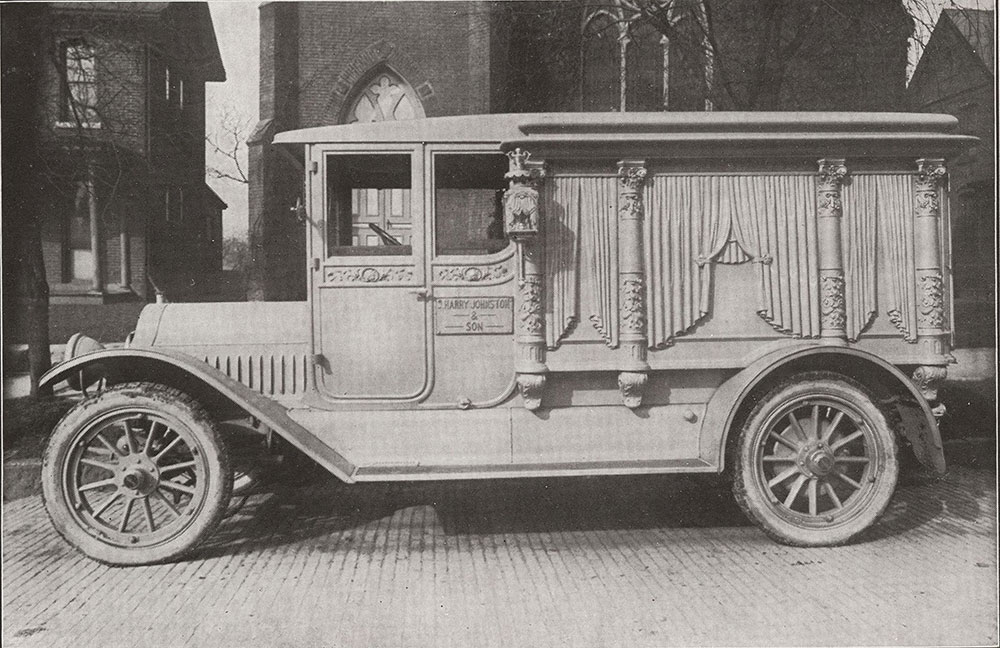 The Cunningham Car, Style No. 946, Model M, 1913. Carved side, 8 column design