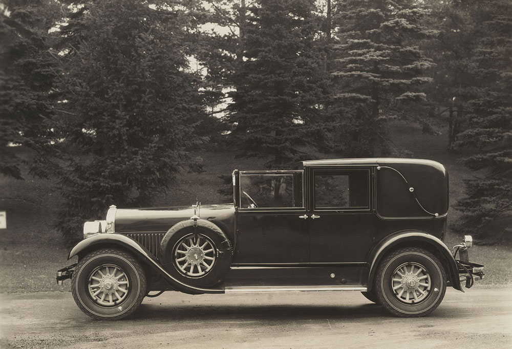 The Cunningham Car, Style No. 253 A, Model V-7, 1928. Town car landaulet
