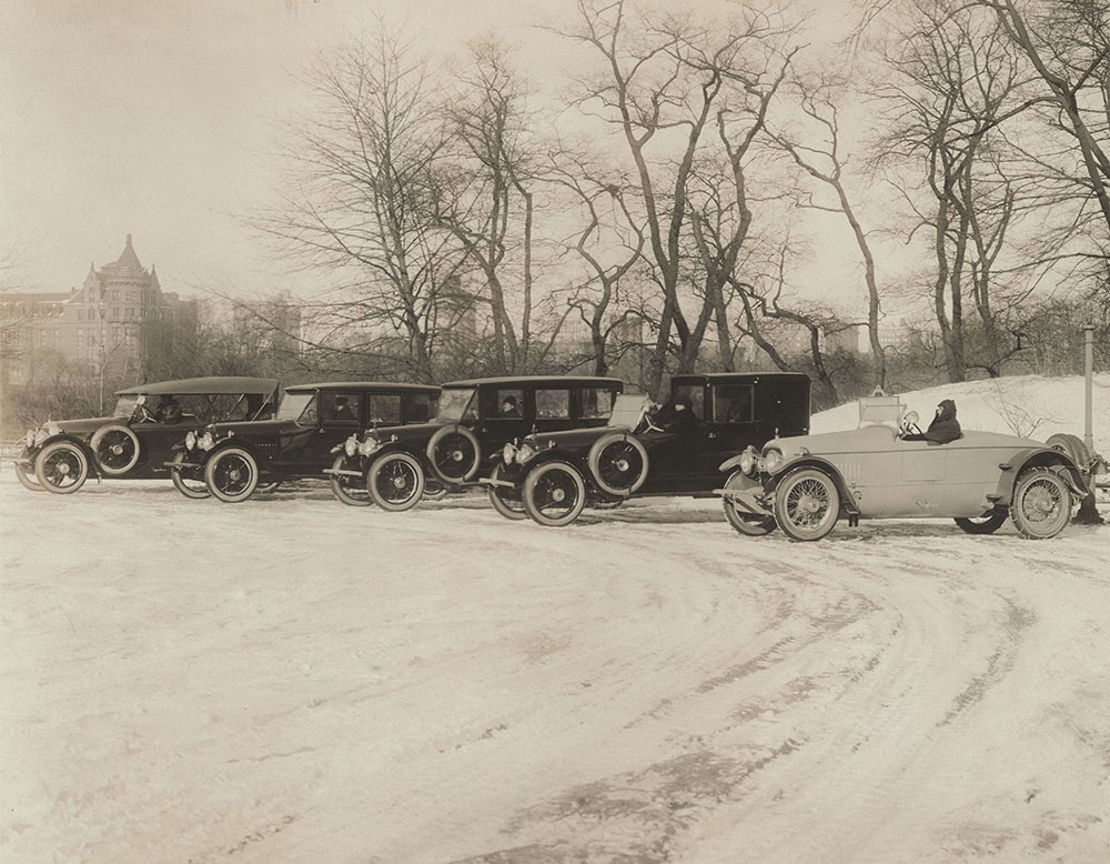 Cunningham 1918, 5 cars drive way from Rochester for N.Y. Salon.