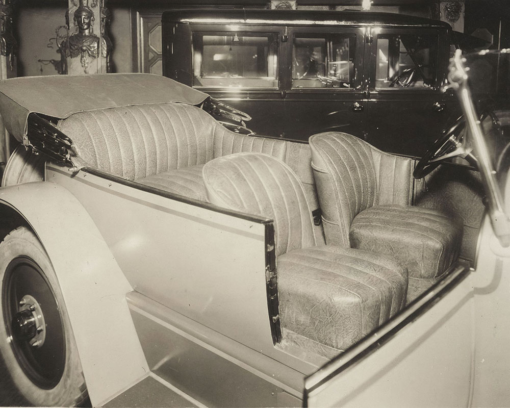 Daniels 2-door cabriolet - 1920. Interior view showing trimming effect.