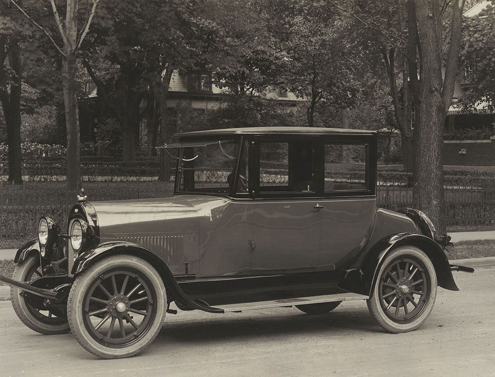 Davis Four-Passenger Coupe, Model 55 - 1922.