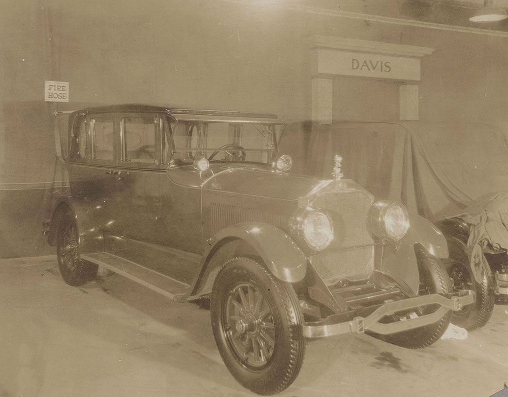 Davis Mountaineer Sedan at Chicago Show- 1926.