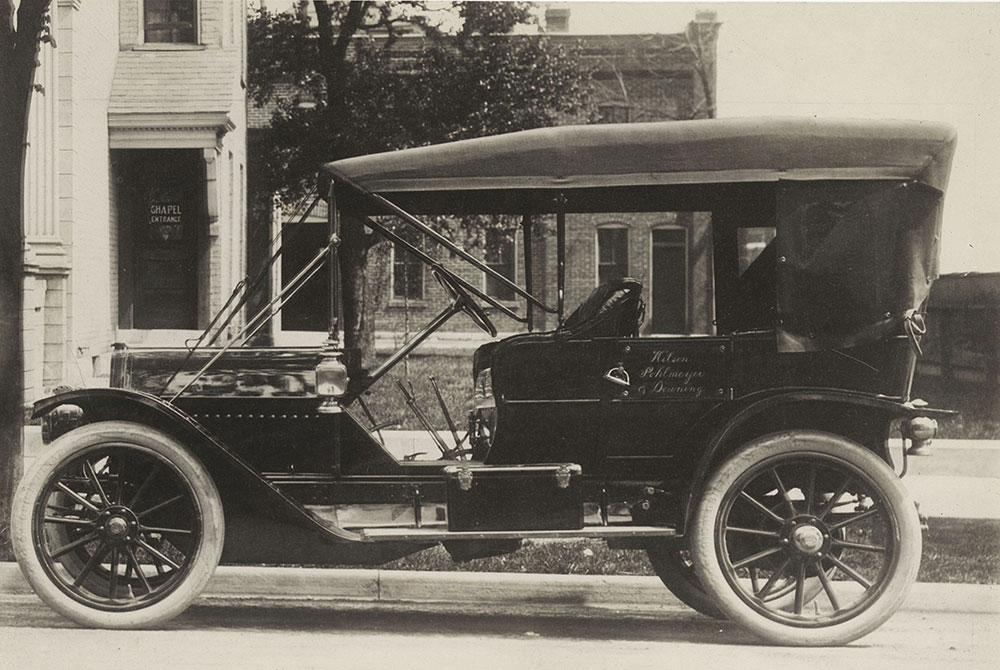 Davis touring car 1909