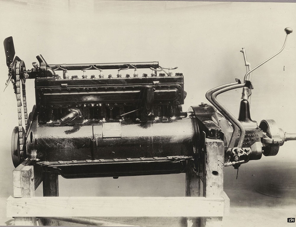 Left view of Diana 8 Motor, 1926.