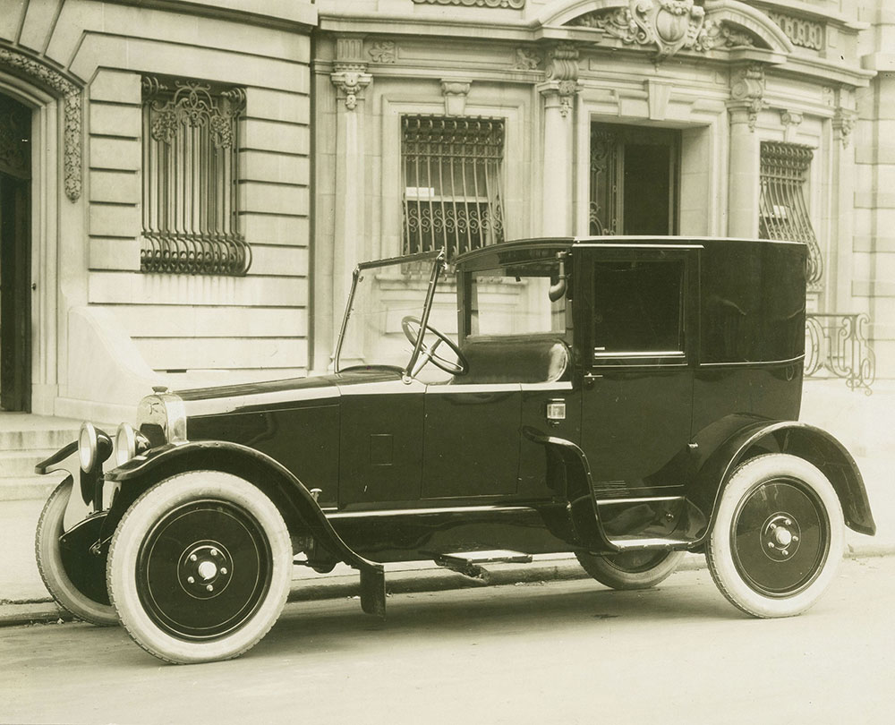 Dodge Brothers - 1922. Town Car Brougham