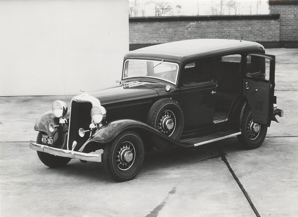 Dodge 1933 Eight, Model DO