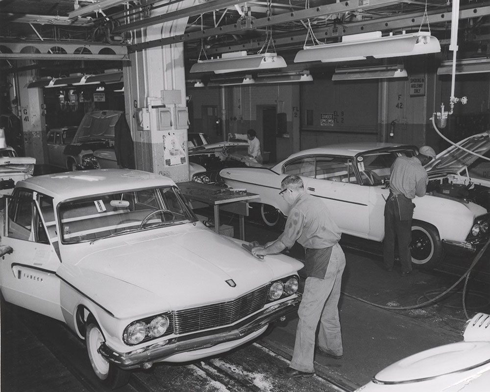 Dodge 1961 Lancer and Polara on assembly line