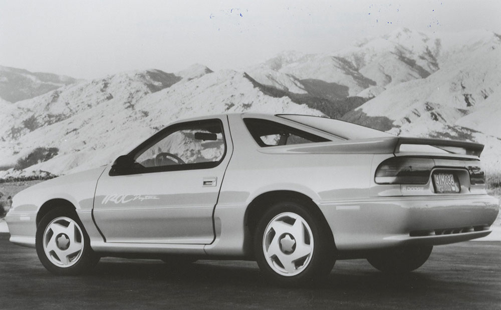 Dodge 1992 Daytona IROC