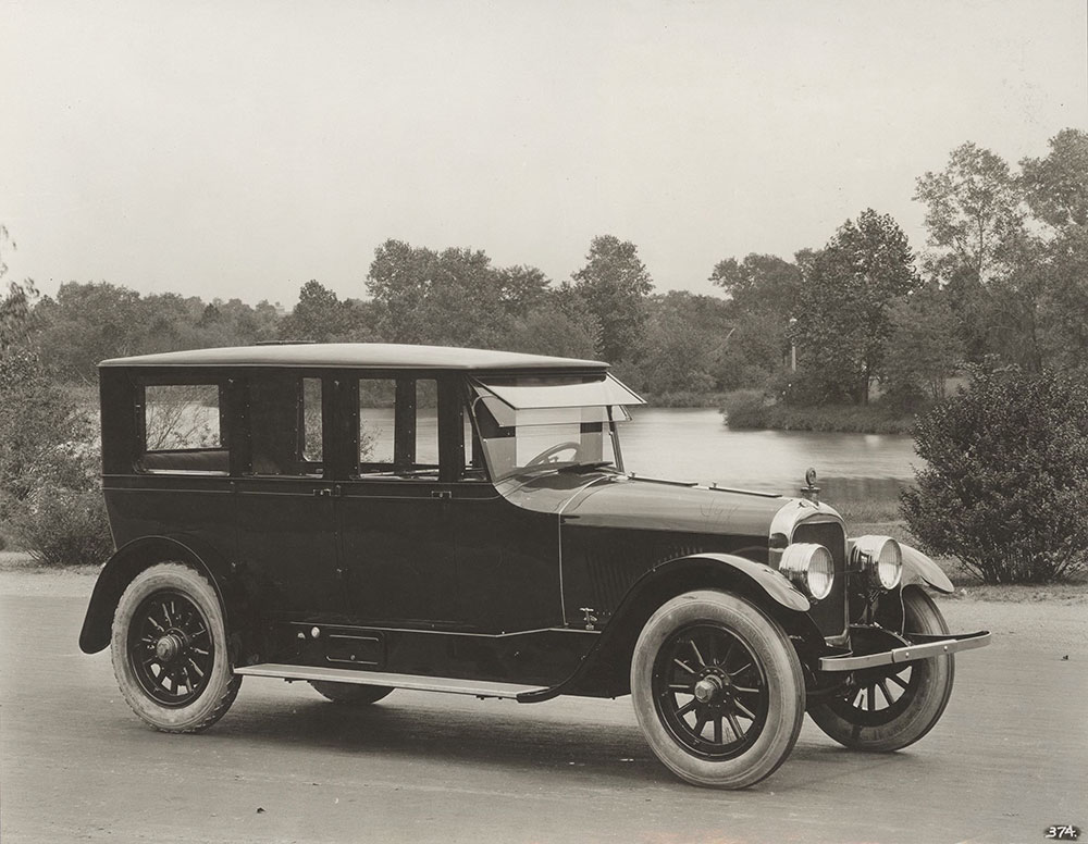 Dorris Model 6-80 Standard 7-passenger Sedan with adjustable glass partition, 1922