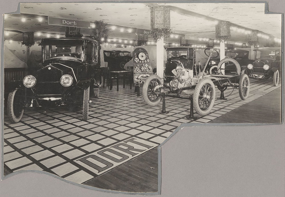 Dort 1921: automobile show exhibits