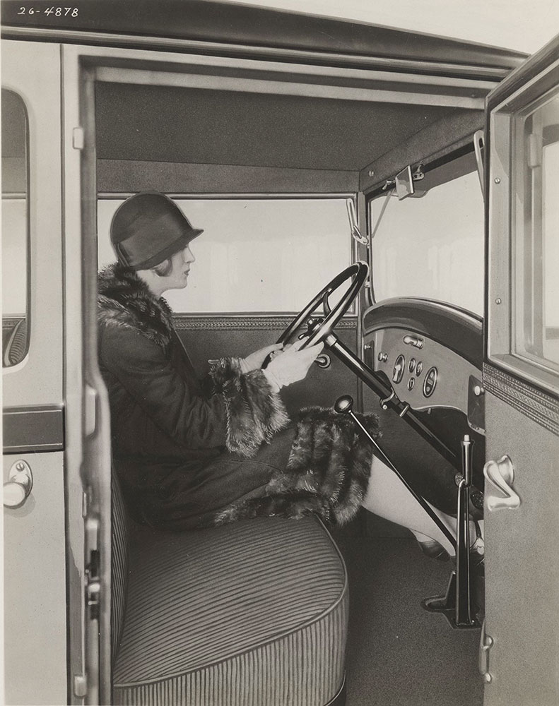 Erskine Six, front compartment, interior: 1927