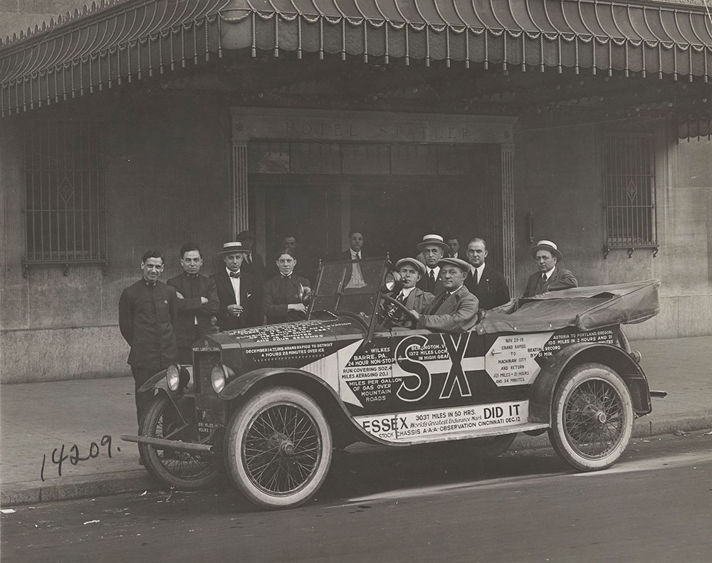 Essex touring car:1920