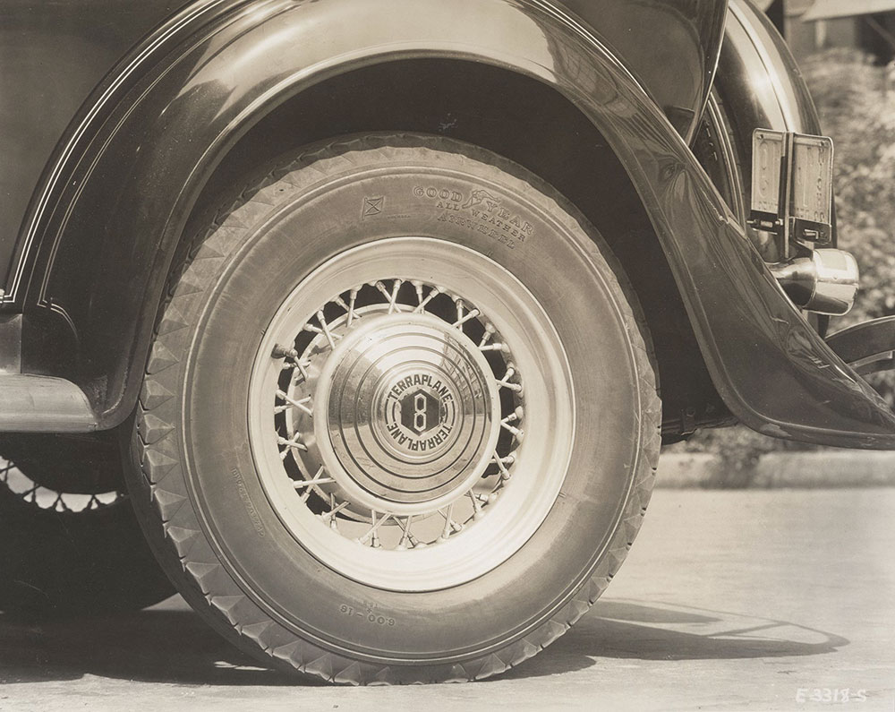 Essex 1933 Terraplane 8, showing hubcaps and Good Year tires