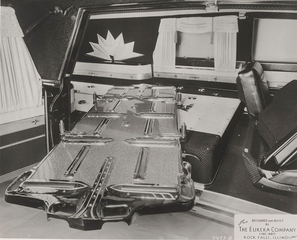 Eureka Company, landau funeral car, three-way table: 1963