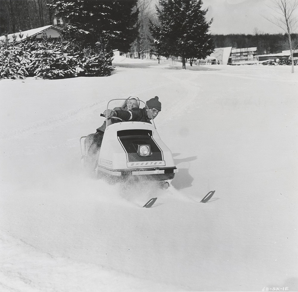 Evinrude Skeeter Snowmobile - 1968