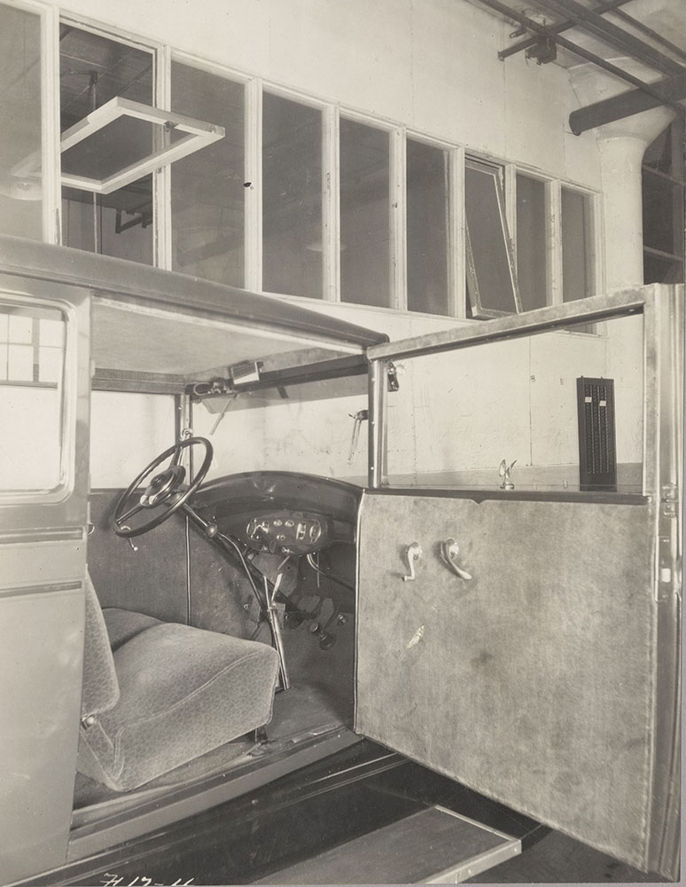 Falcon-Knight, interior showing dash - 1928