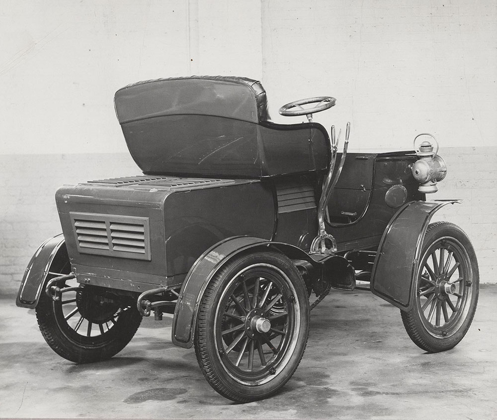 Electric vehicle, unidentified, rear view