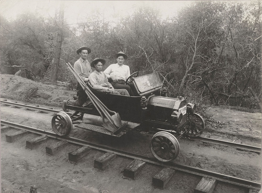 Ford Model T Roadster, modified for railroad use