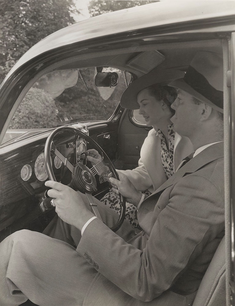 Ford, interior, showing optional radio and clock - 1936
